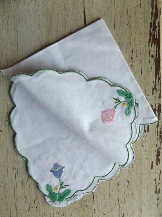Vintage Cloth Bread Basket Liner Embroidered Napkin Bread