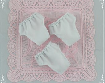 3 White panties Blythe, Blythe clothes.