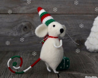 Needle felted Mouse - Rat - Felting wool - Christmas - Holiday gift - Fiber art - Home decor