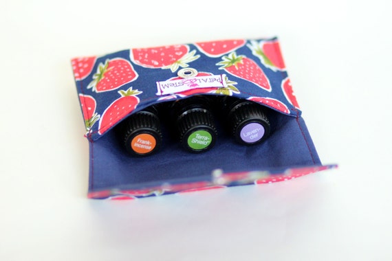 Essential Oil Bag for 3 bottles (15ml) Strawberries