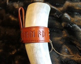 Drinking horn holder "Runes" - Medium Brown