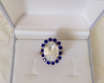 Beautiful Vintage sapphire blue rhinestone ring