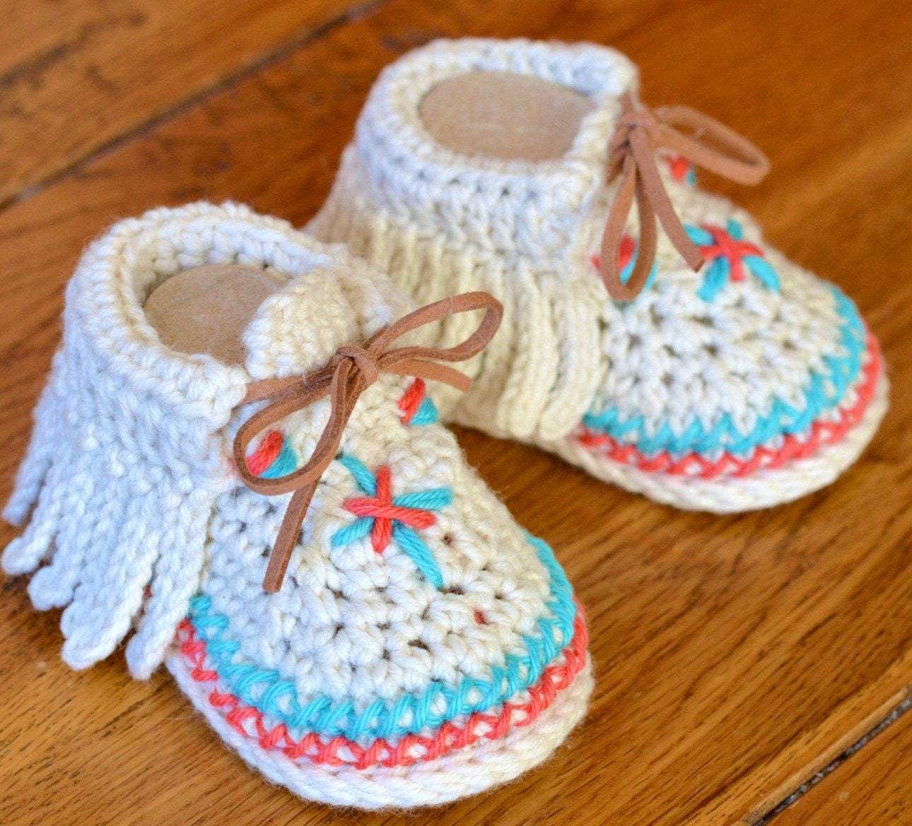 crochet-pattern-baby-moccasins-3-sizes-easy-photo-tutorial