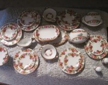 Anciennes Dinettes Pour Maison De Poupée, Service à Thé Opaline XIXe, Fabrication France