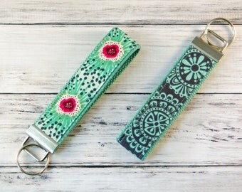 Wristlet Keychain **FREE SHIPPING**- Keychain Wristlet- Keychain- Stocking Stuffer- Fabric Keychain- Keyfob- Teacher Gift- Gift for Her