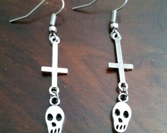 Satantic Skulls- Inverted Cross