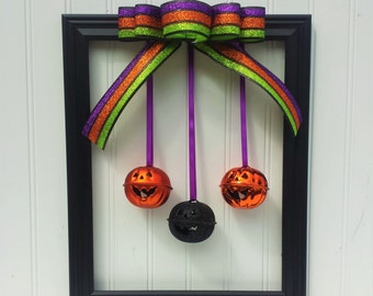 Halloween Picture Frame Wreath