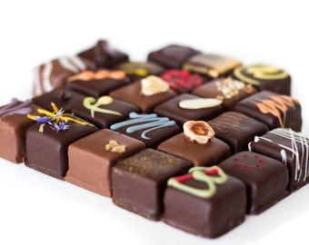 Fine chocolate morsels box, 24 per box, fine chocolate bites, fine chocolate, dark chocolate, milk chocolate, box of chocolate
