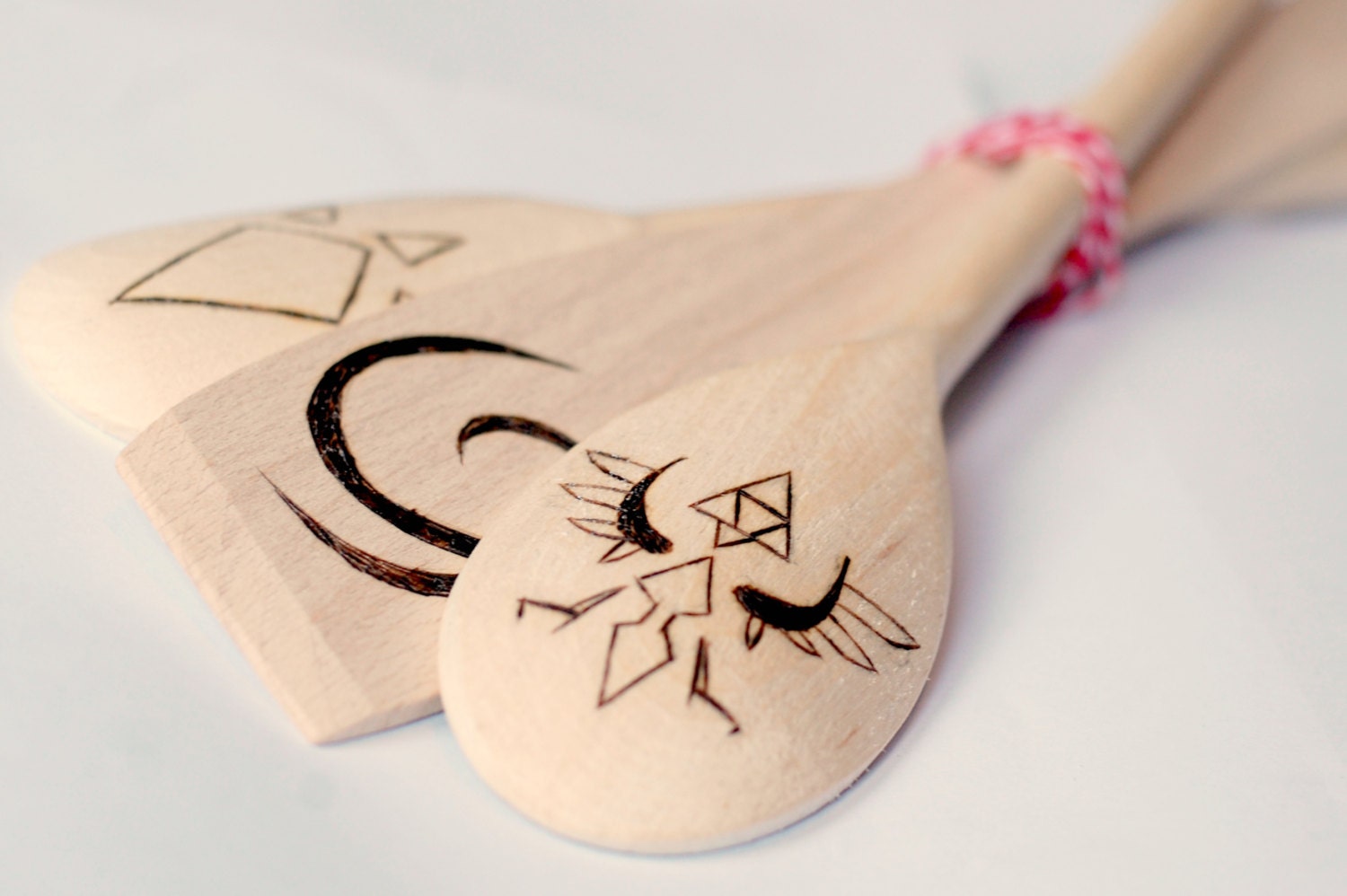 Legend of Zelda Symbol Wooden Spoon & Spatula Set Hyrule