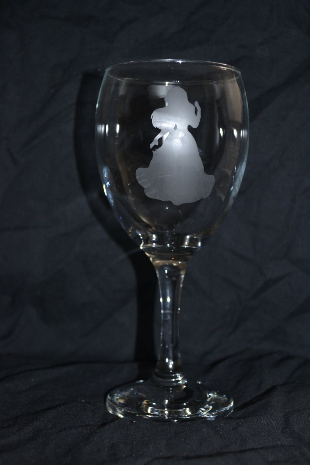 Disney Princess etch wine glass by LilDzinez on Etsy