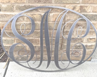 Custom Metal Monogram Sign. Initial Metal sign. Personalized Monogram Sign. Circle or Oval Monogram Sign. Monogrammed Gift.