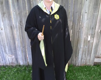 Wizarding robe with Harry Potter patch / Wizarding Cloak / Hufflepuff / Gryffindor / Slytherin / Ravenclaw