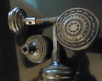 pair of antique cast iron door knobs / vintage doorknob handle / antique door handles / vintage door knobs