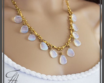 Collier Vintage Perles Porcelaine Bleu Opaline - Or Translucide - Longeur 155 Cm - Occasion
