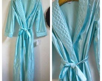 Fabulous Never Worn Silky Bombshell PinUp Style Robe In A Light Pastel Teal Color ~ Ladies Size Medium ~ Tags Attached ~ 1980's ~ By Kingly