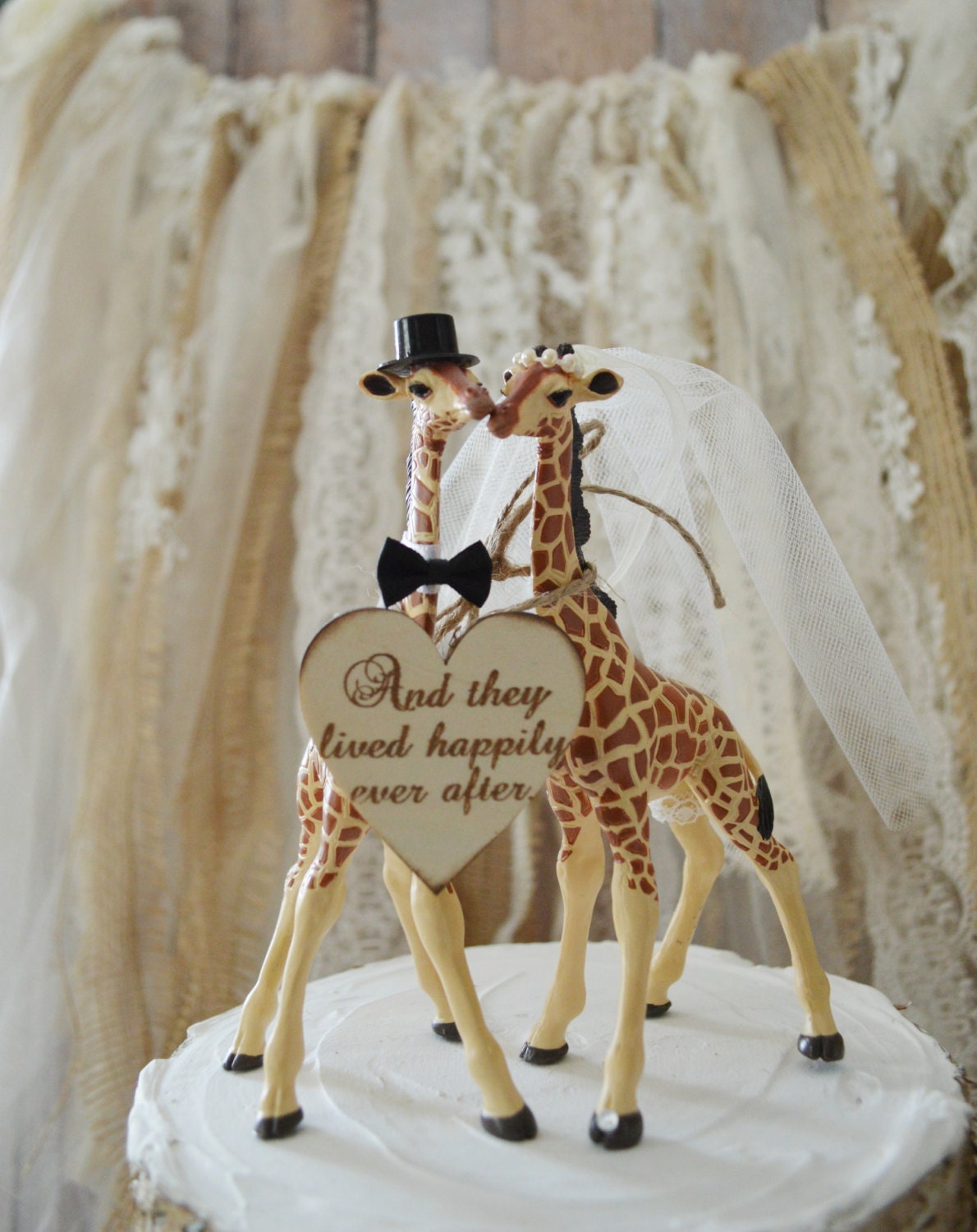 Giraffe wedding cake topper-animal-wedding cake