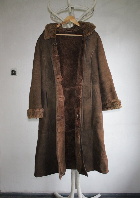 Brown sheep fur coat vintage woman's Lambskin by PetarsVintage