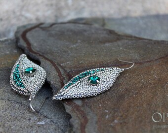 Silver beaded earrings Leaves earring Bead embroidery earrings Emerald green earring CLassic Elegant Ideal Bridal - Emerald Wedding Jewelry