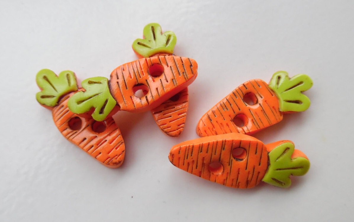 Carrot buttons Set of 5