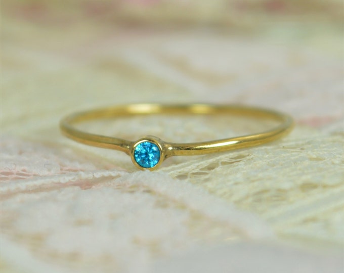 Tiny Blue Topaz Ring Set, Solid 14k Gold Wedding Set, Stacking Ring, Solid 14k Gold Ring, December Birthstone, Bridal Set, Blue Topaz Ring