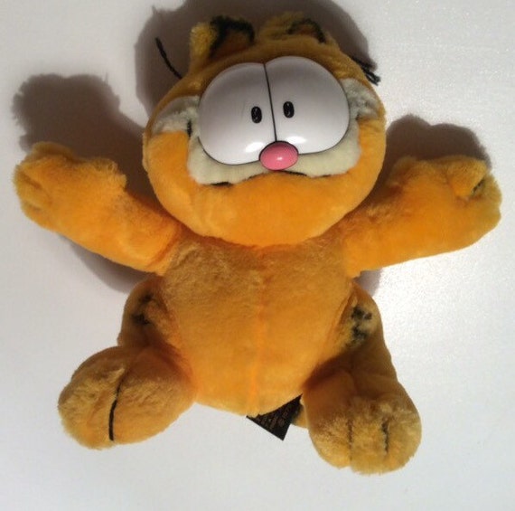 stuffed garfield cat