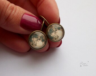 Full Moon Earrings, Yellow Moon Space Jewelry, Planet Earrings, Solar System, Leverback Earring, Moon Jewelry, Cosmic Earrings