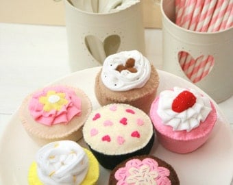 Felt Food Beautiful Felt Cupcakes, Play Food, Pretend Food, Handmade Gift for Children and Cupcake Lovers! Set of 6 Original Designs