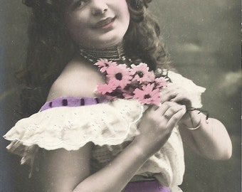 White gypsy dress, Edwardian beauty, long curly hair, beaded choker, pink flowers, hand tinted, Edwardian photo, pretty girl (rppc/gl140)