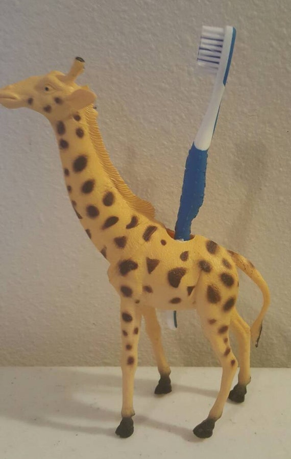 Giraffe toothbrush holder / animal toothbrush holder