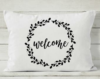 Welcome Pillow Cover - Quote Pillow - Decorative Throw Pillow Cover - Wreath Pillow
