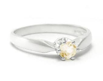 Citrine Ring, 925 Sterling Silver. SIZE 5.75 (inner diameter 19mm), color yellow, weight 2g, #44842