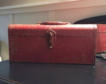 Vintage Metal Tool Box - Rusty Tool Box - Tool Box with Tray - Rustic Decor - Industrial Decor - Metal Storage - Tool Storage - Tackle Box