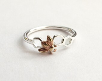 Bee honeycomb ring, bumblebee silver ring, delicate modern ring, nature wildlife ring, hexagon geometric ring, beehive jewellery, honey bee