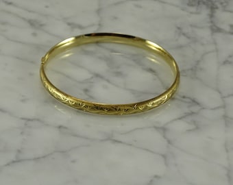 14k Yellow Gold Bangle Bracelet