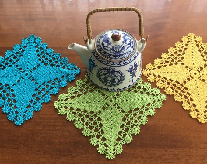 Napkin color, table decoration home decor gift doily crochet knitted, set 3 piece table decor, yellow blue green . Napkin wildcard .