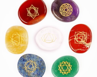 Chakra Stones Set of 7 Authentic Healing Crystals – Engraved Reiki Aura-Cleansing and Balancing Pocket Stones