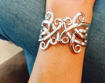Exquisite Celtic Fork Bracelet