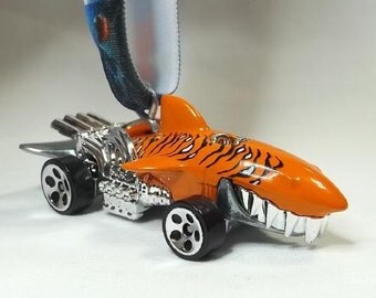 hot wheels tiger shark remote control