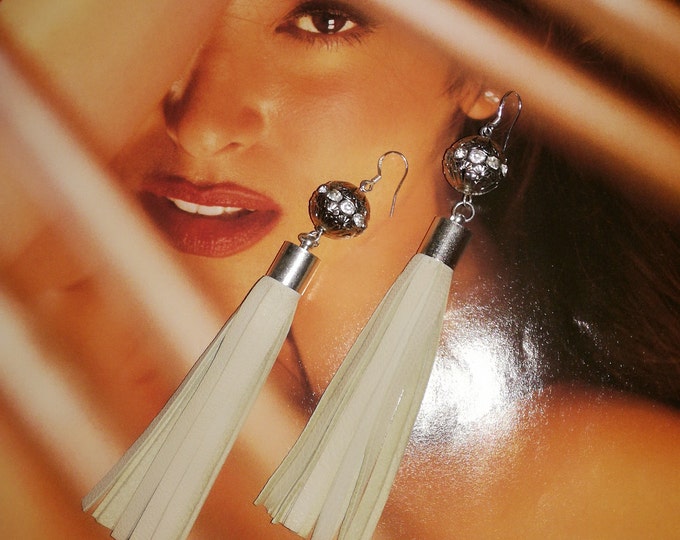 Tassel earrings, Drop Earrings, Leather Fringe earrings, earrings, long earrings, Beaded Drop Earrings,dangle earrings