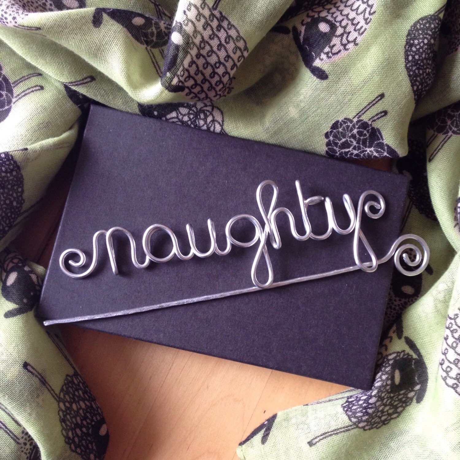 Custom wire word pin wire word art brooch shawl pin