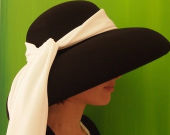 Fedora Audrey, Audrey straw hat