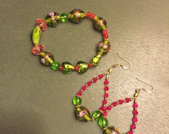 Lampwork stretch bracelet with matching earrings