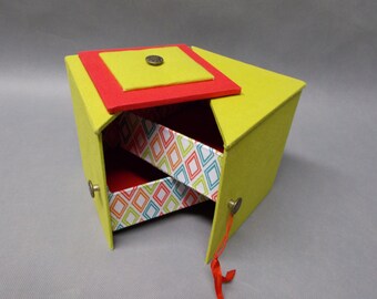 Box jewelry scale, storage organization