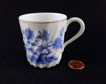HAVILAND LIMOGES Blue Floral Demitasse Cup SWIRL 16115