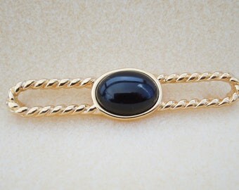 Brooch vintage signed Monet
