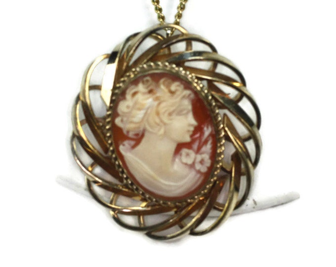 Carved Shell Cameo Brooch Pendant Necklace Convertible Vintage 16 Inch Chain