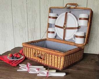 Vintage Picnic Basket - Red White and Blue