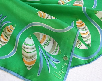 Kelly green Vera Neumann scarf. Silk blend Vera scarf, Vera neckerchief, small scarf, abstract design, Vera ladybug scarf, summer, spring