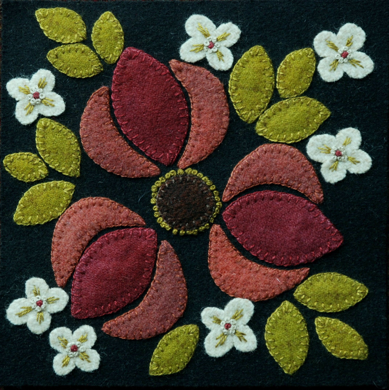 Wool applique BOM PATTERN &/or KIT Red Trillium