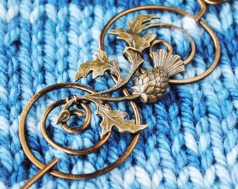 Outlander Shawl Pin in Bronze with Scottish Thistle